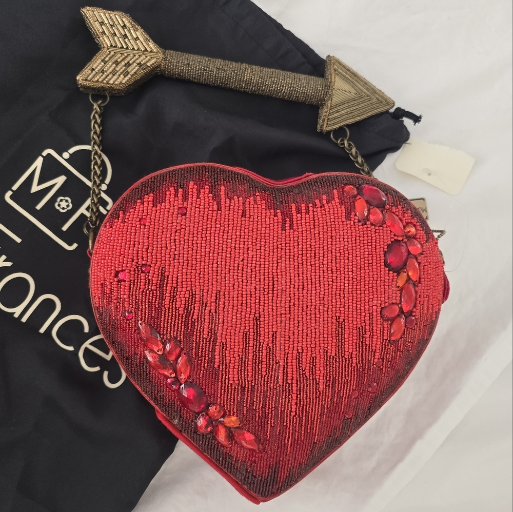 NWT Mary Frances “Fall in Love” Beaded Heart Bag
